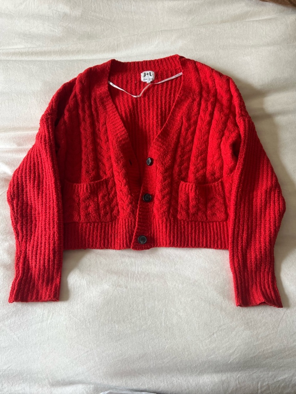 John + Jenn Red Cable-Knit Cropped Cardigan